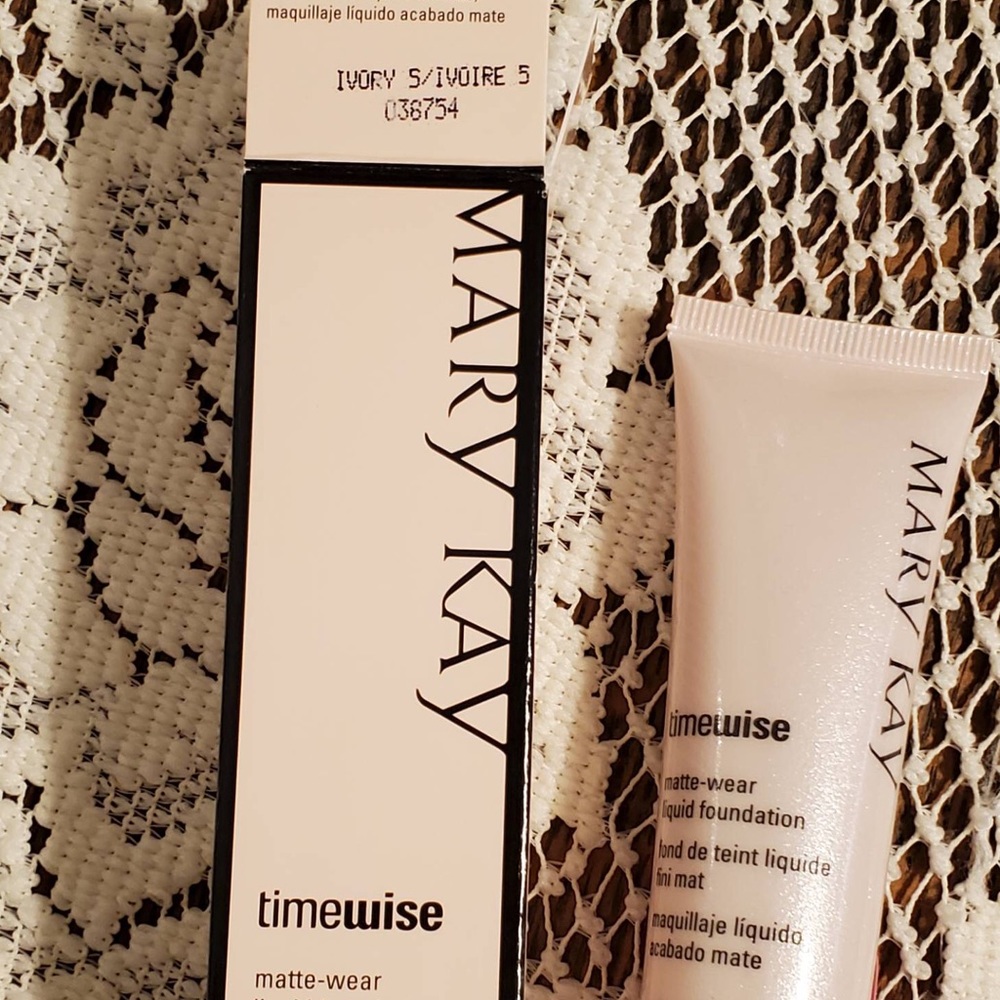Mary Kay Timewise Matte Foundation
